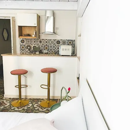 Don Carlo's Apartment Bari